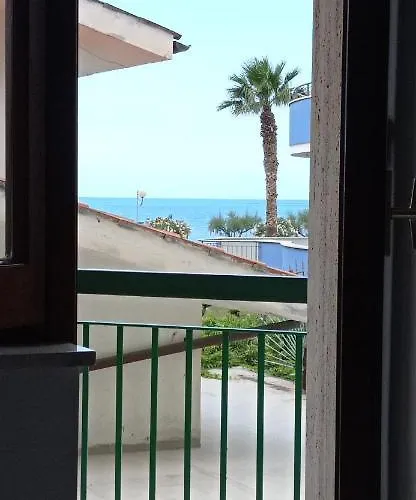 Alojamento de Acomodação e Pequeno-almoço Ad Un Passo Dal Mare Praia a Mare