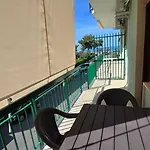Ad Un Passo Dal Mare Bed & Breakfast 4*