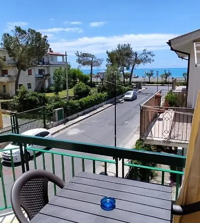 Ad Un Passo Dal Mare Nocleg ze śniadaniem 4*