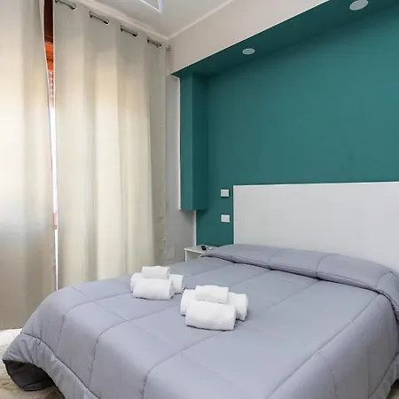 Ad Un Passo Dal Mare Bed & Breakfast *