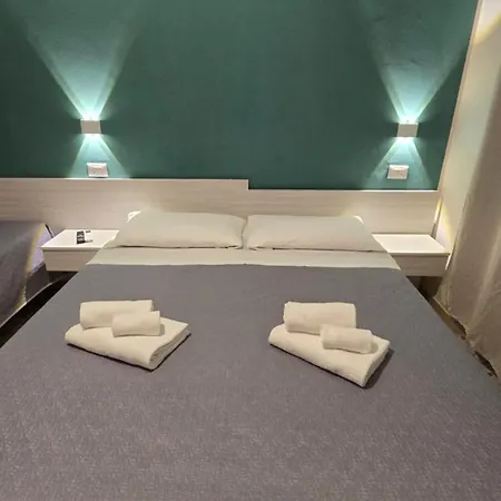فندق مبيت وإفطار Ad Un Passo Dal Mare
