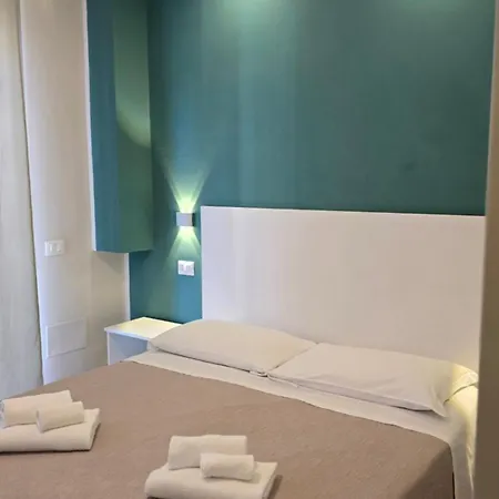 Ad Un Passo Dal Mare Bed & Breakfast *
