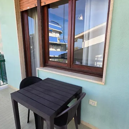 فندق مبيت وإفطار Ad Un Passo Dal Mare