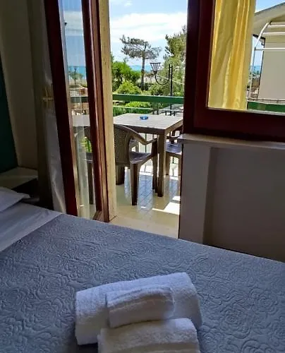 Ad Un Passo Dal Mare לינה וארוחת בוקר פראייה א מארה