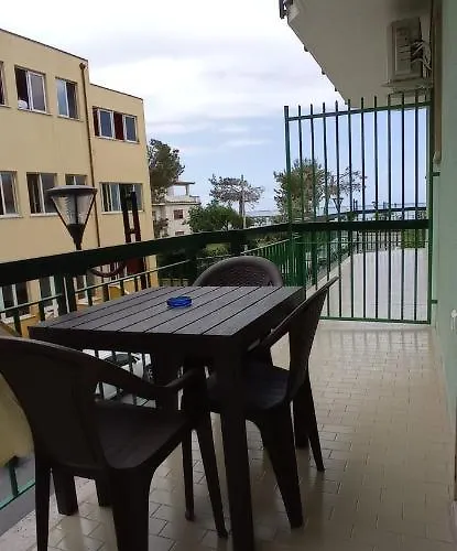 Ad Un Passo Dal Mare לינה וארוחת בוקר פראייה א מארה